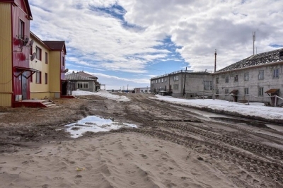 In Mys Kamenny, residents of two districts will be moved to new homes.
